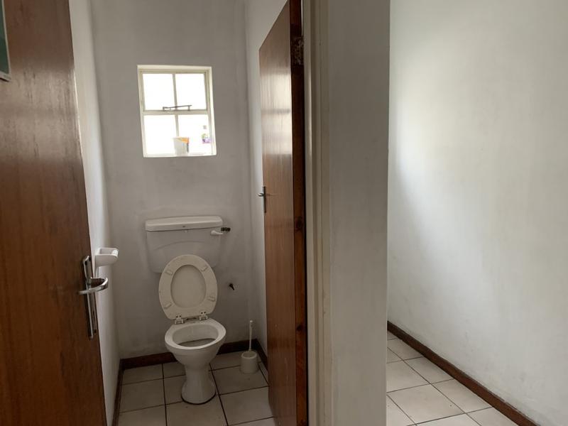 To Let Commercial Property for Rent in Montague Gardens Western Cape